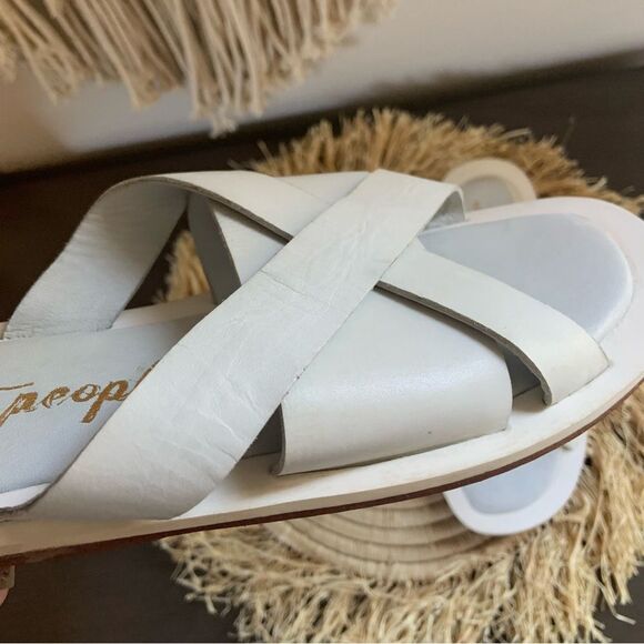 FREE PEOPLE Women’s Del Mar Leather Open Toe Slide Sandals White 40 / 9.5 - Picture 13 of 16